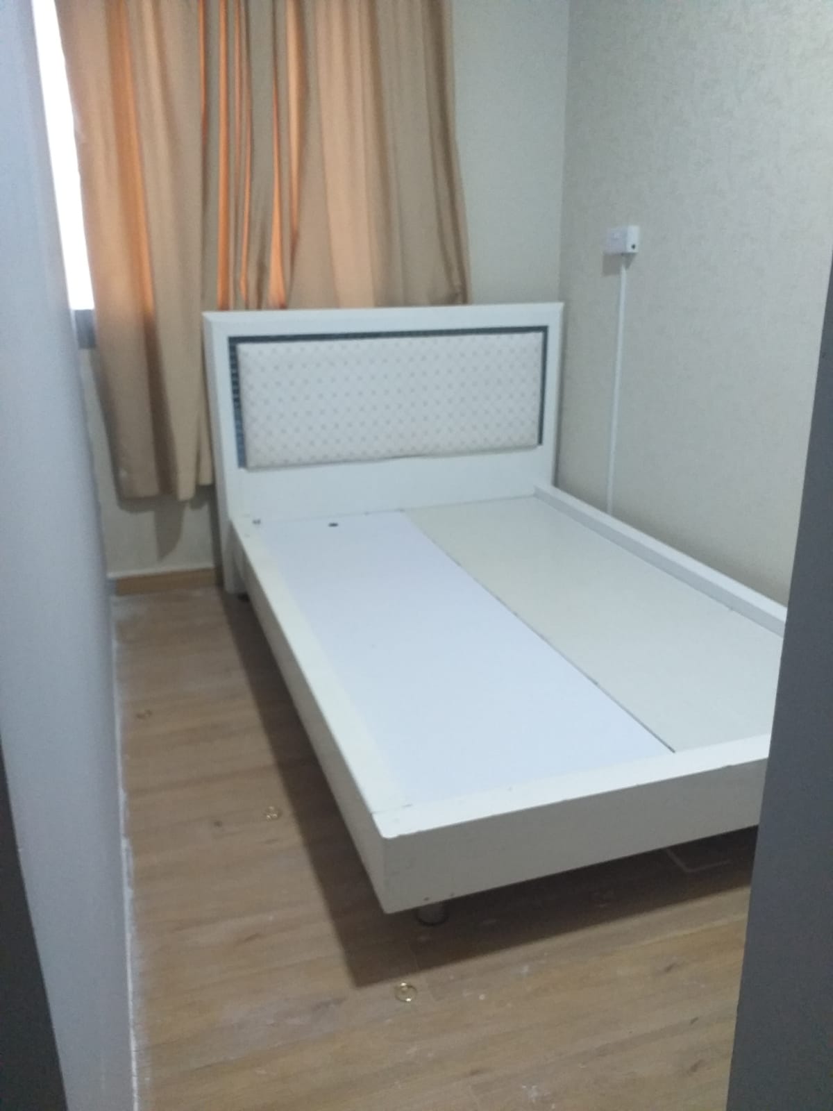 Room and Partition Available in Barsha