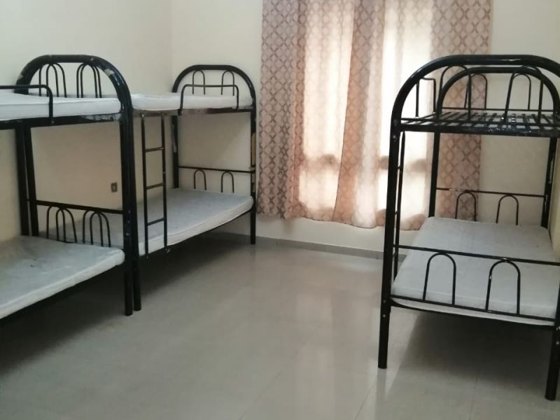 Bed Spaces for Male Females @600 to 800 Inclusive All, C/Ac, Gas, Dewa, Wifi in Bur Dubai