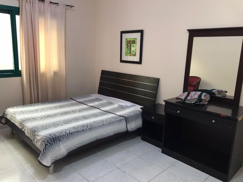 Fully Furnished Room Available for Executives Ladies.