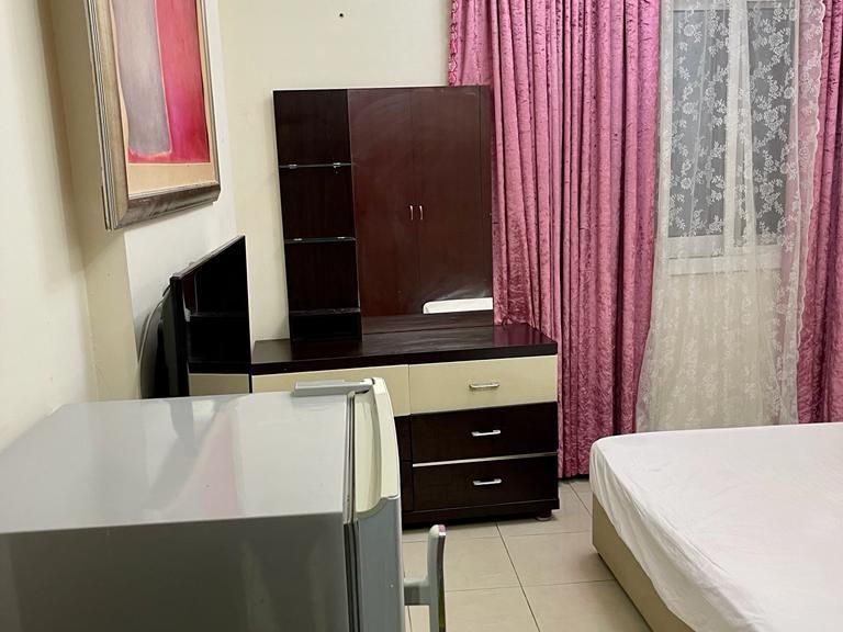 Furnished master room available in Barsha Heights (tecom)