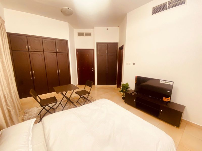 Luxurious Master bedroom available for rent in Barsha heights (teom), Dubai