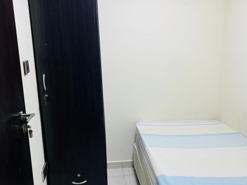 Maid room avaliable in cluster g, JLT