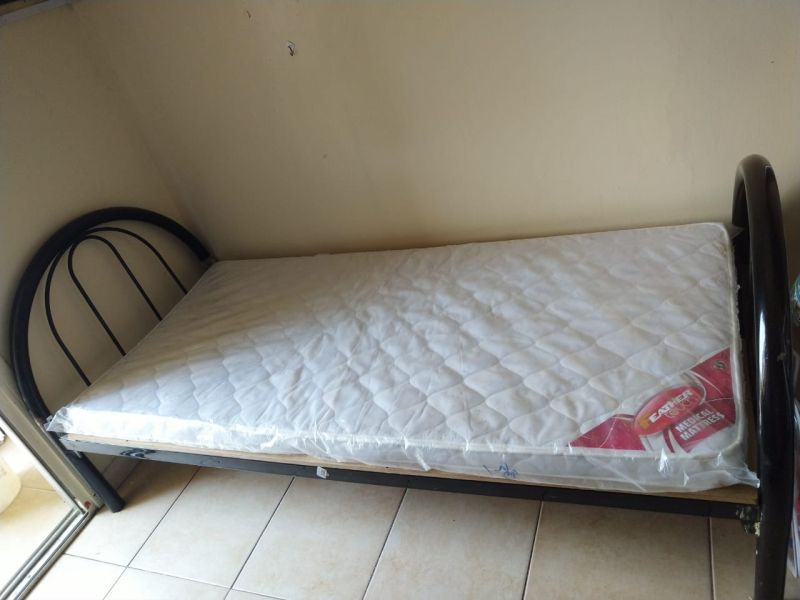 LADIES BED SPACE AVAILABLE - INDIANS ONLY