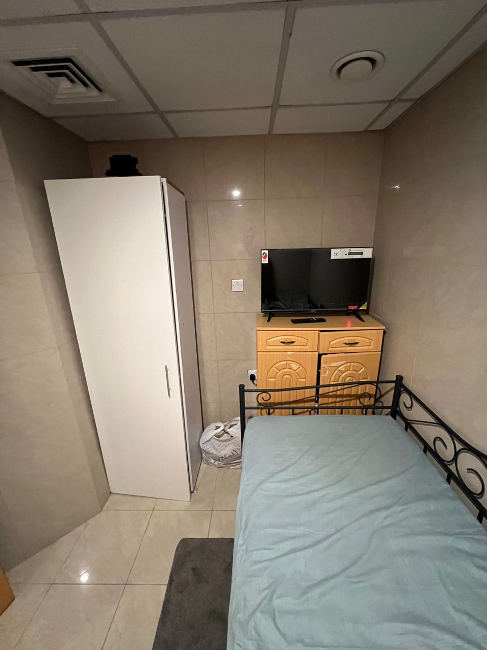 Maid Room For Single Person Available For Rent In Marina Crown Tower Dubai Marina AED 2000 Per Month