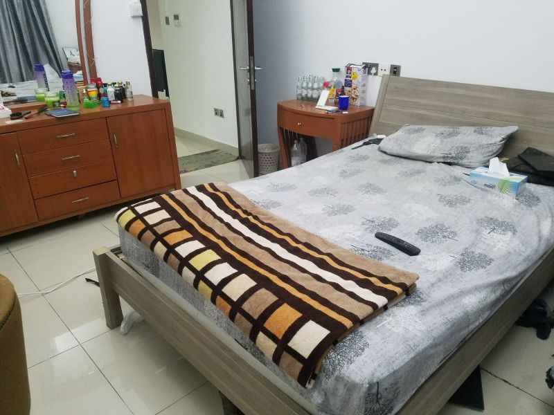 Couples room available for rent in Al barsha