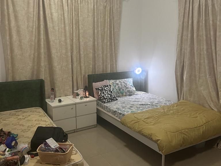 Bedspace available for female in a master room in Silicon Oasis