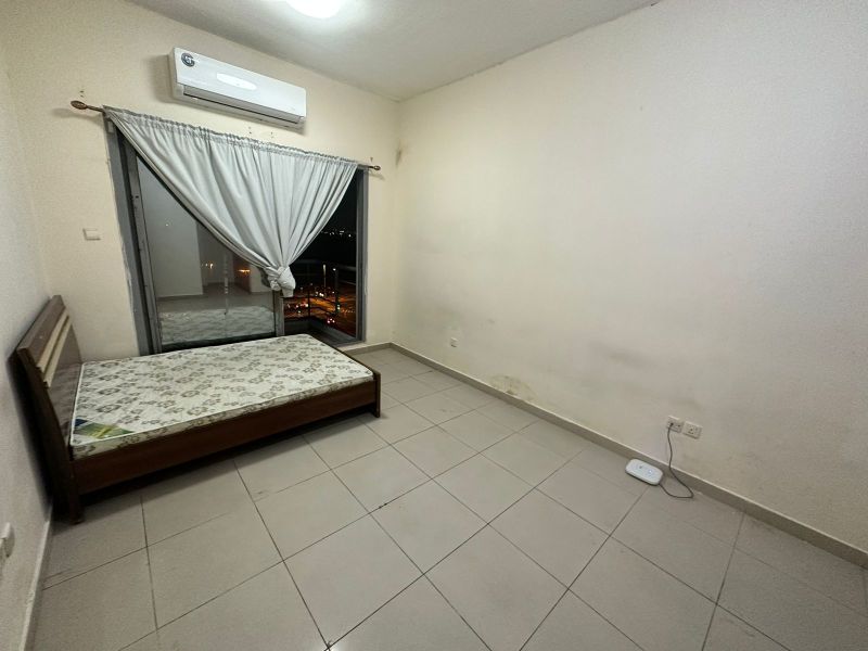 Spacious room available for rent for couple or single bachelor in TECOM