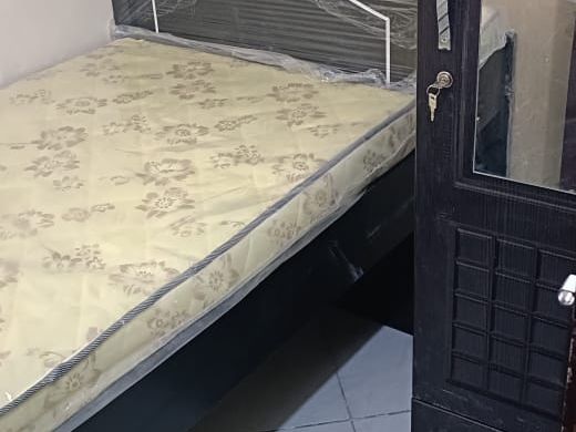 Single Partition for male or female in Bur Dubai