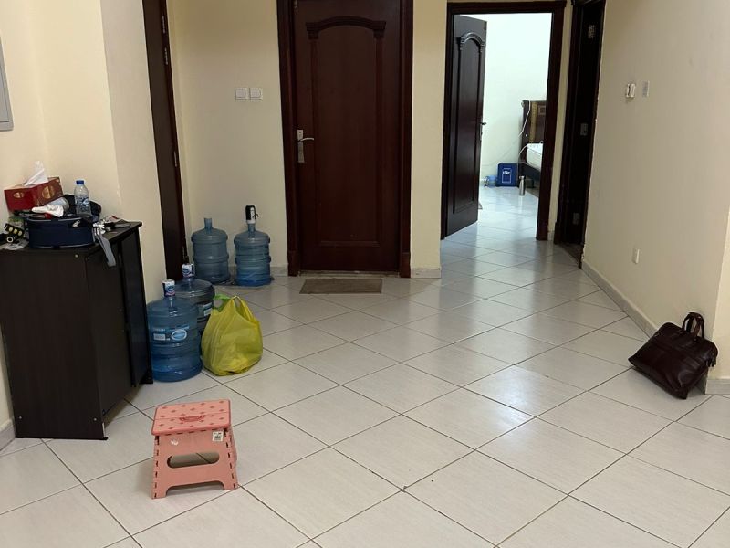 1 BHK big flat in AL Mankhool Available For Rent