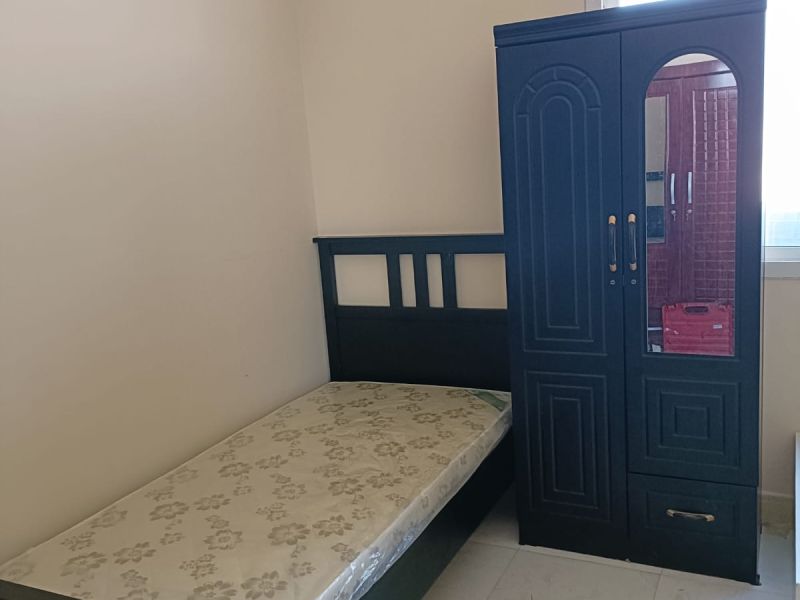 Malayali's Executive Bed space available