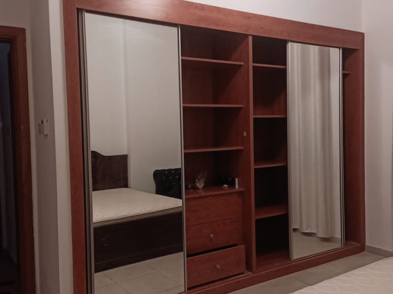 Spacious private room available for male in silicon oasis