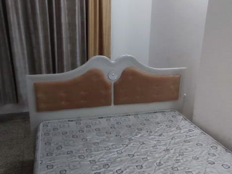 Furnished room with sharing washroom