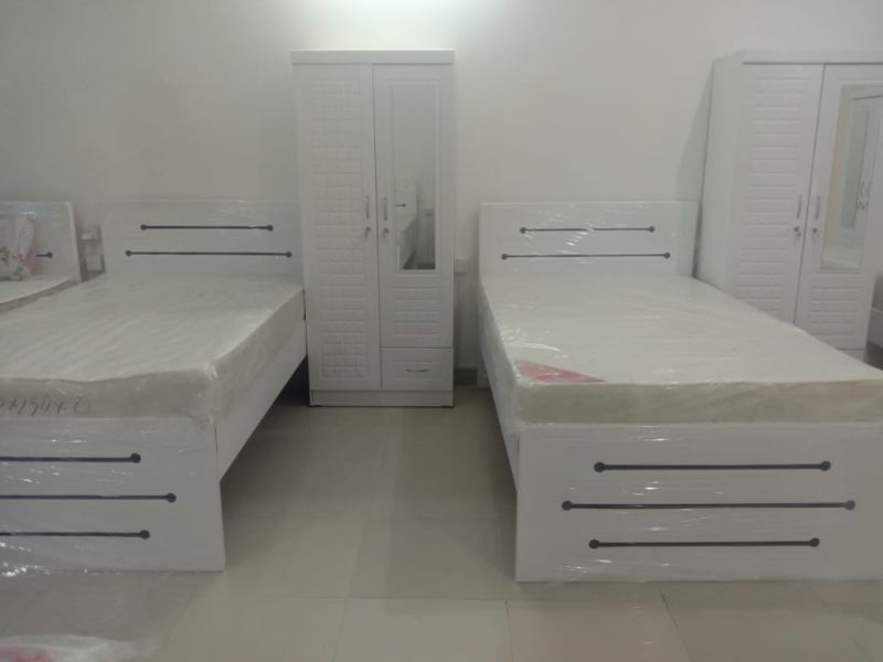 Bedspaces available for female in Ajman