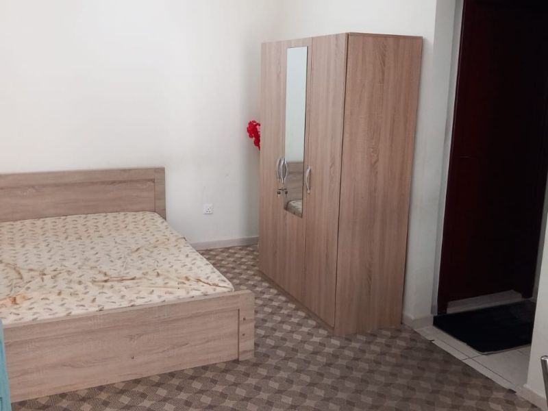 Spacious full furnished clean Room for Rent