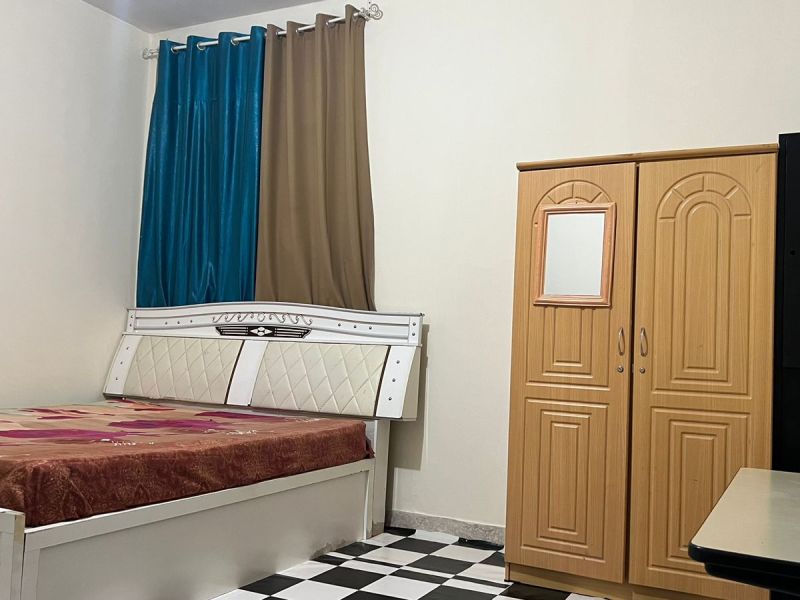 Spacious Furnished bedroom available in Musaffah Shabiya 10