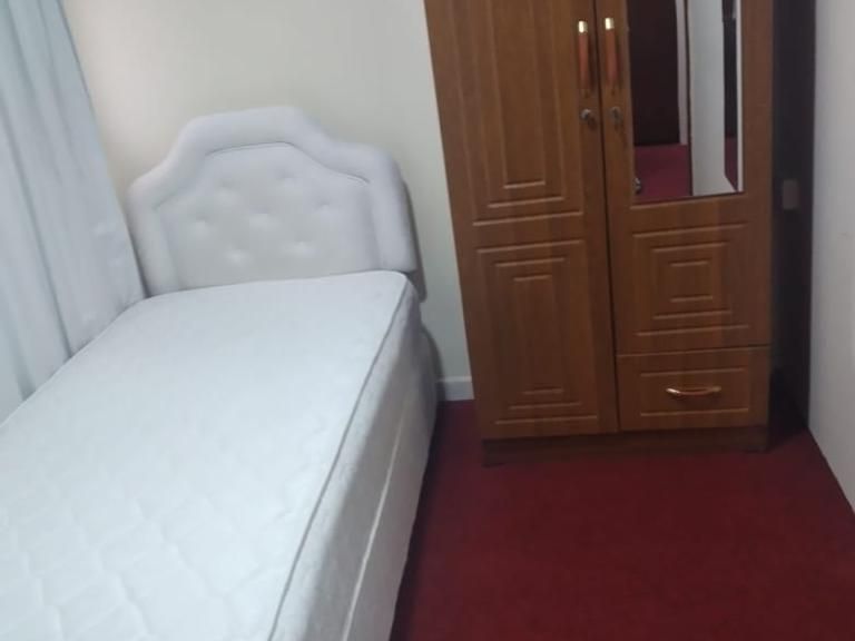 Furnished partition for Arabic female only
