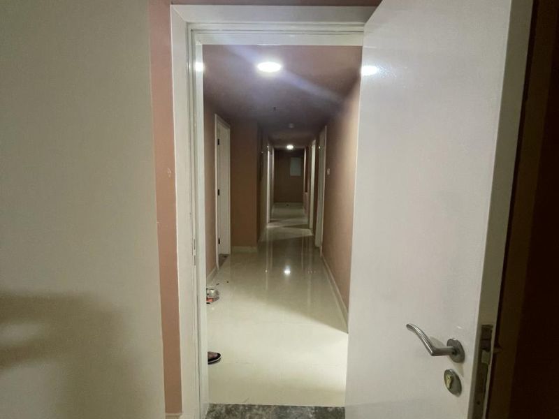 Partition available for executive male or female in Al Salam street
