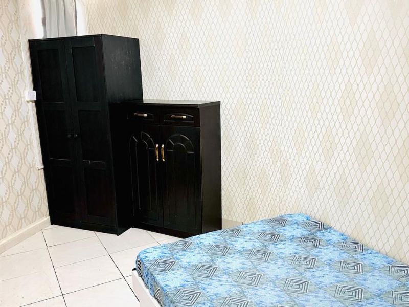 Partition availablle for couples and single in Ajman