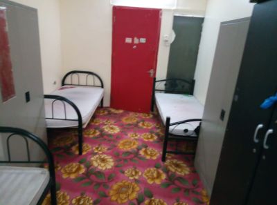 WOW;- Dhs.750 /= BED SPACE FOR LADIES - Behind- Police station - Muraqqabat, deira, dubai