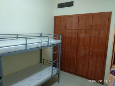 Bedspace for male in al barsha behind MOE